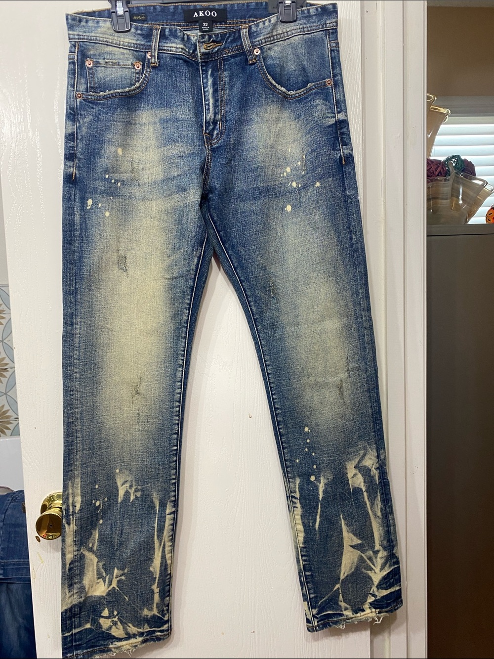 Akoo Men's Blue Washed Slim Straight Jeans with Bleached Accents